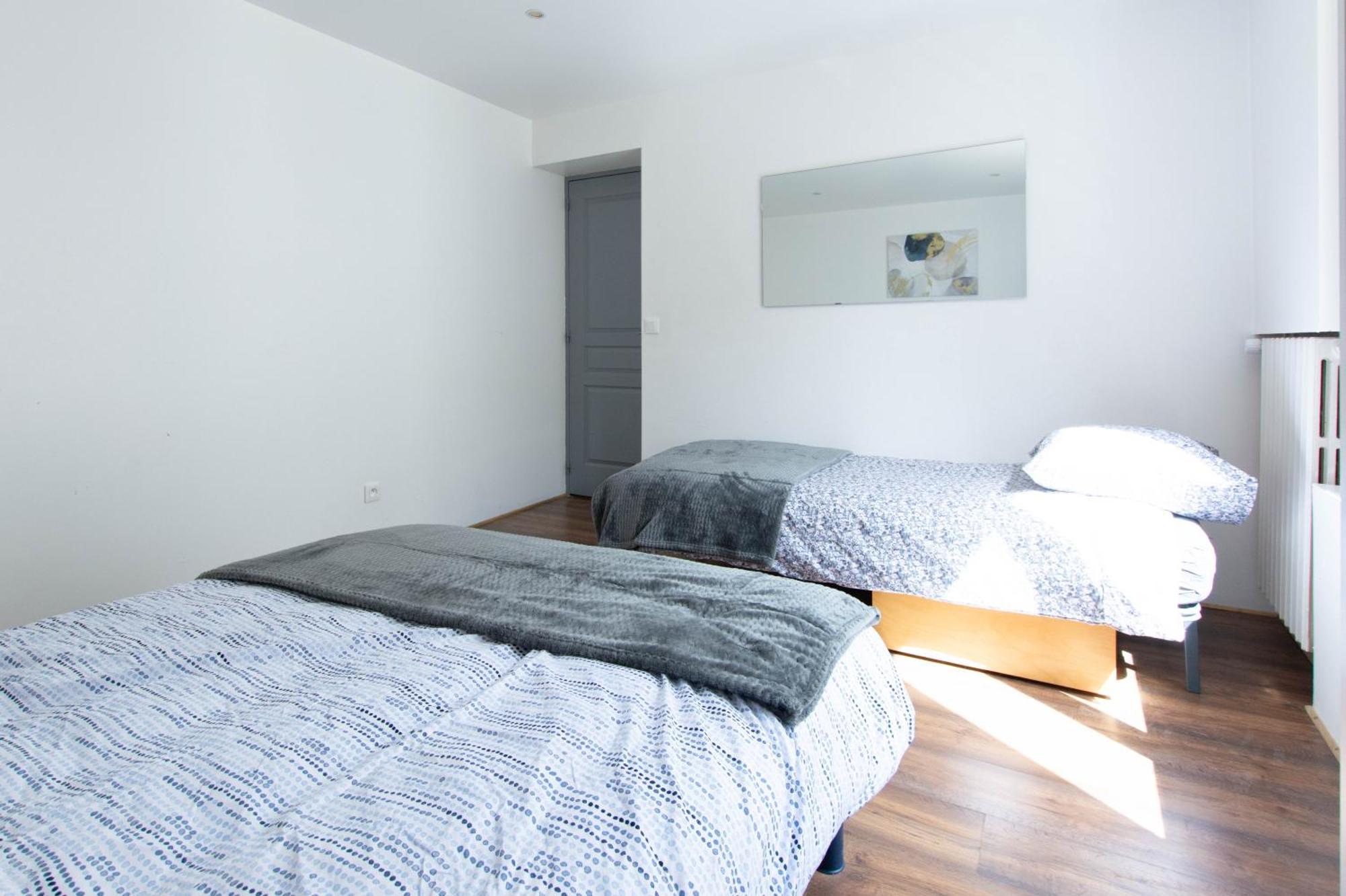 Appartement T3 Gare De Chambery Centre Ville Eksteriør bilde