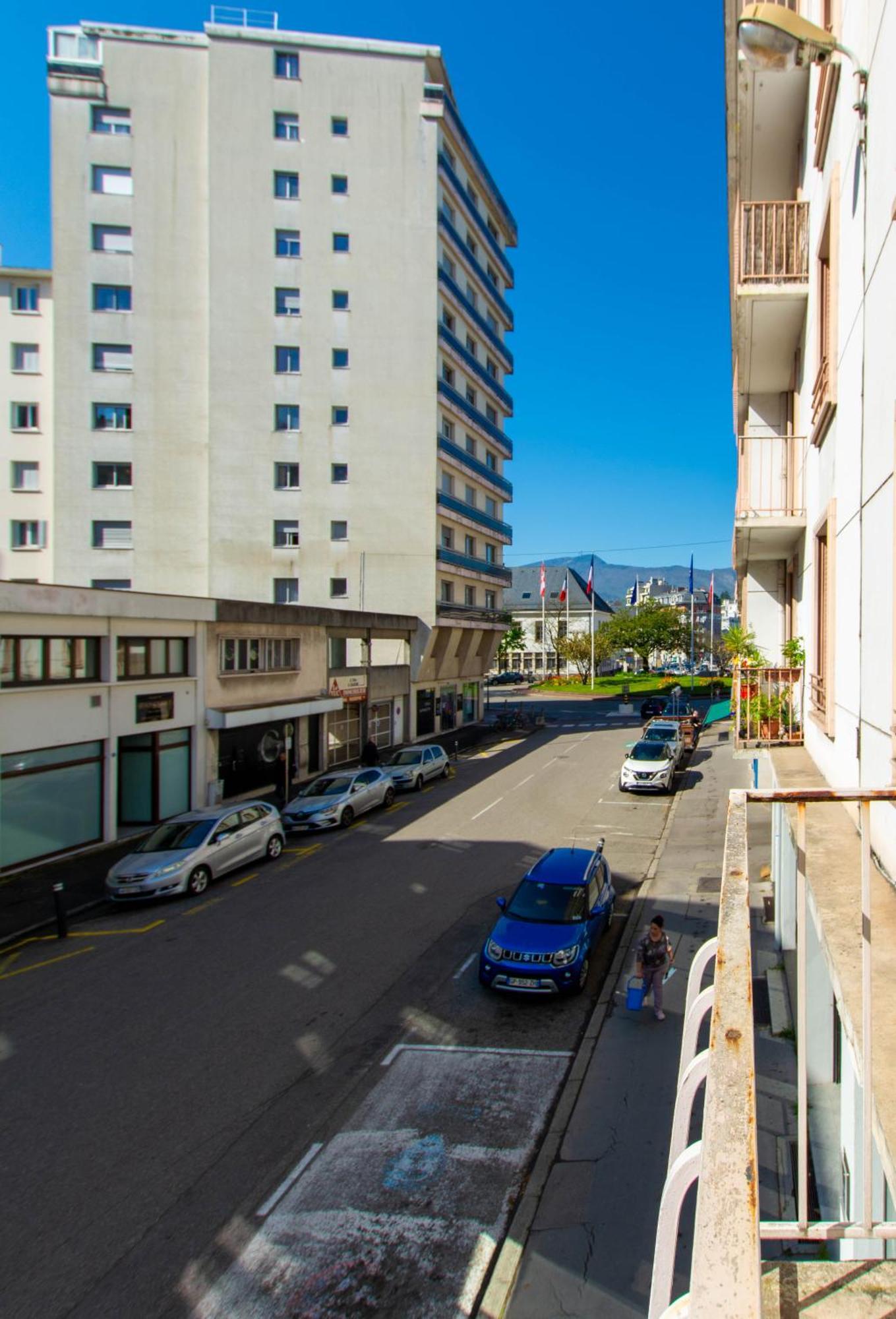 Appartement T3 Gare De Chambery Centre Ville Eksteriør bilde